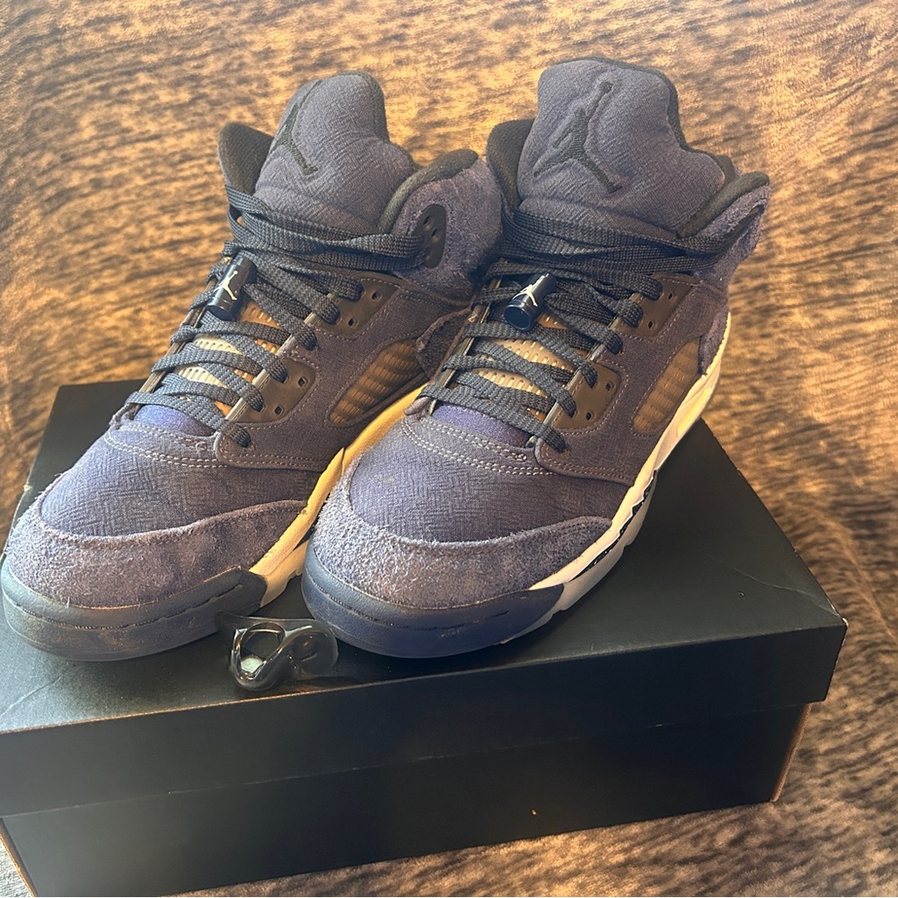 Jordan 5 Georgetown Size 7Y Excellent Condition